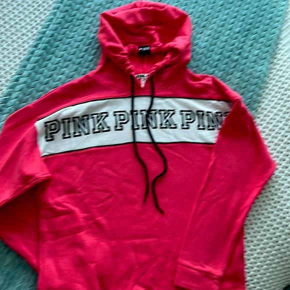 Victoria's Secret pink stylish hoodie.Size medium. - Picture 1 of 3